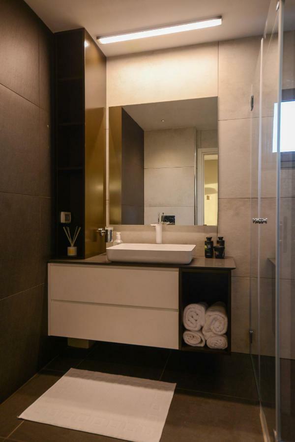 Luxury Suites By Notaly Ariel ไฮฟา ภายนอก รูปภาพ
