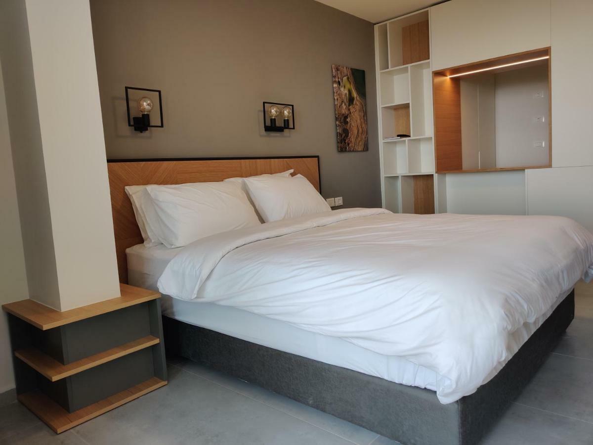 Luxury Suites By Notaly Ariel ไฮฟา ภายนอก รูปภาพ